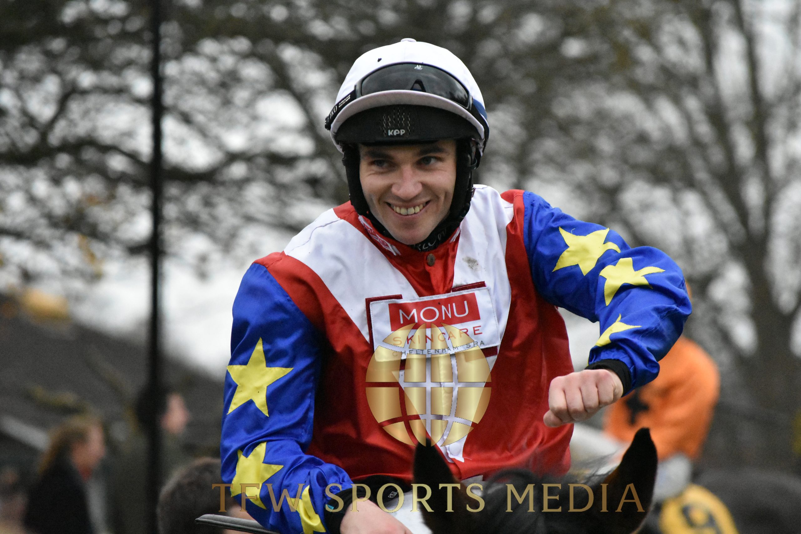 Jonathan Burke celebrates on Love Envoi